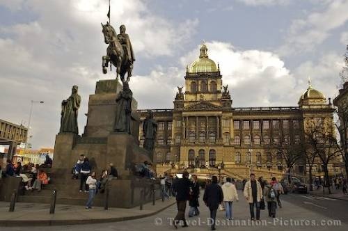 6ae32d25a3d686a37ae4a796ef2c17b8  National Museum, Prague, Czech Republic