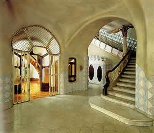 Staircase in Casa Batilo